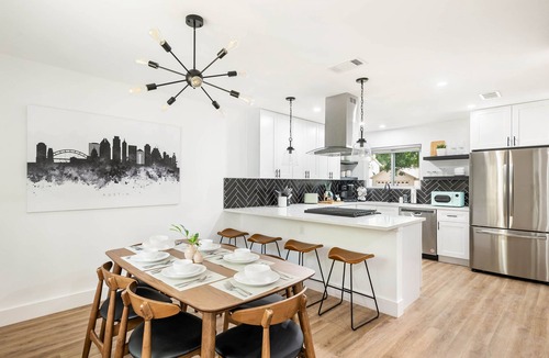 McNeil House | Cozy & Modern Home with King Beds, Fenced Yard, Fast Wi-Fi