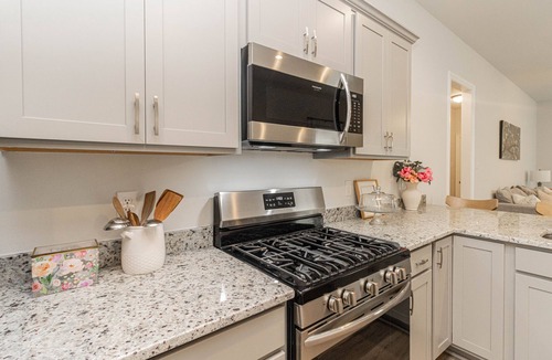 Milton House | Cozy NEW Home in the Heart of Lafayette!