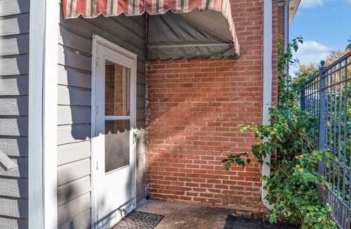 Highland Historic District Apartment | Cozy On Creswell