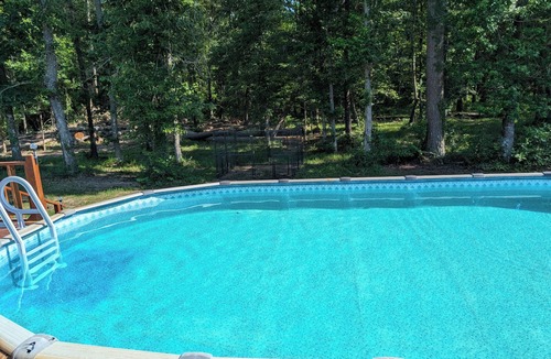 Shelbyville Apartment | Cozy studio in charming Shelbyville with WiFi, AC,.9 mile from Huxley Bay Marina
