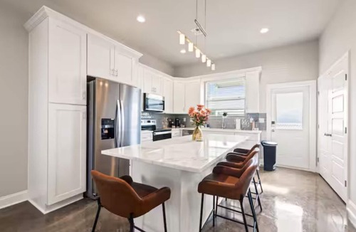 Youngsville House | Crawfish House