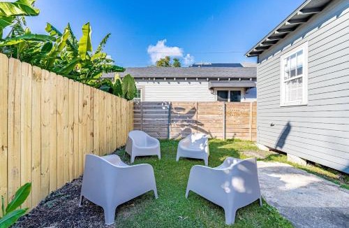 West Riverside House | Creole-style home - 3BR & chef's kitchen
