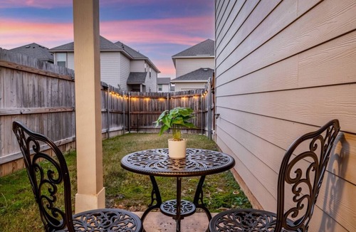 Fort Worth House | Crew-Ready Stay |Private BRs, WiFi, Kitchen