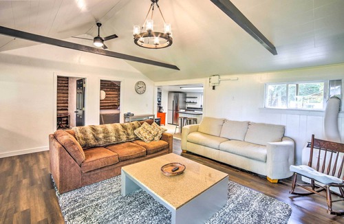 Crivitz Cottage | Crivitz Lakefront Escape w/Boat Dock & Slip!