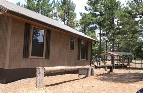 Murfreesboro Cabin | Crosscut Cabins- Minutes from Lake, River, & Diamond Mine! Private Hiking Trail!