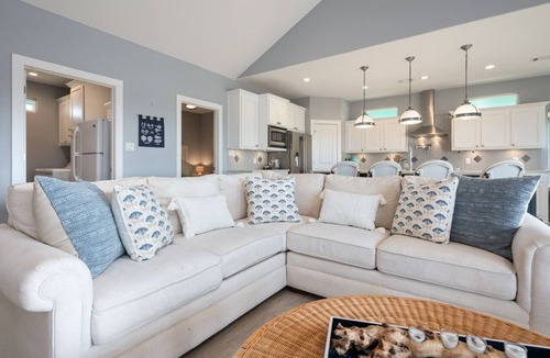 Crystal Beach House | Crystal Villa - Beautiful 3 bedroom home close to beach with great Gulf Views