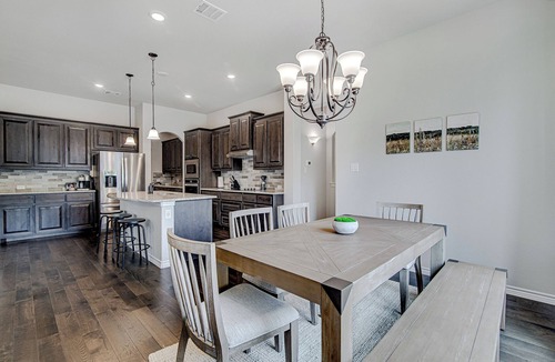 Joshua House | Cul-de-Sac Oasis: Your Perfect Family Hideaway!