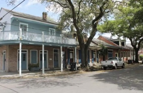 Treme Apartment | Cute 2Bed Apt with patio close to French Quarter, with gated parking include