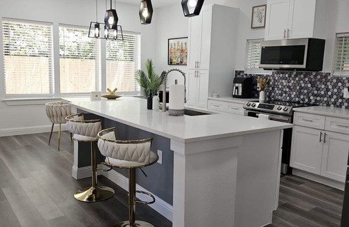 West Dallas House | Dallas Captivates and Inspires