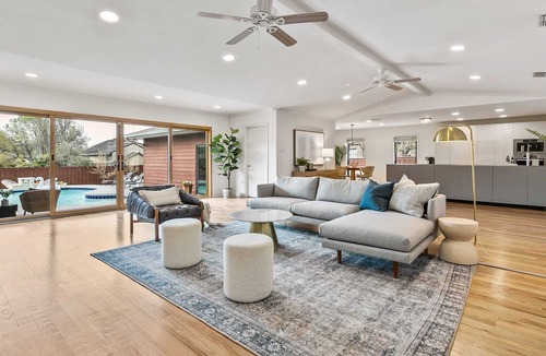 North Dallas House | Dallas Central LUX Boutique Pool House 4B3B