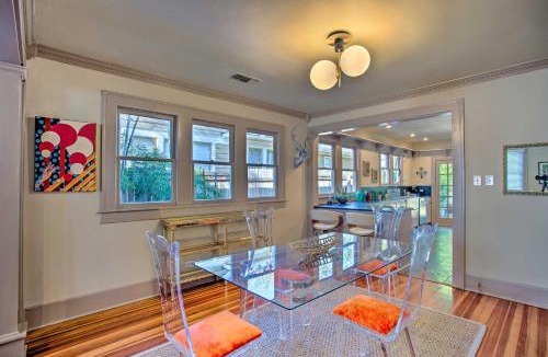 Lower Greenville House | Dallas Couples Retreat: Walk to Lower Greenville!