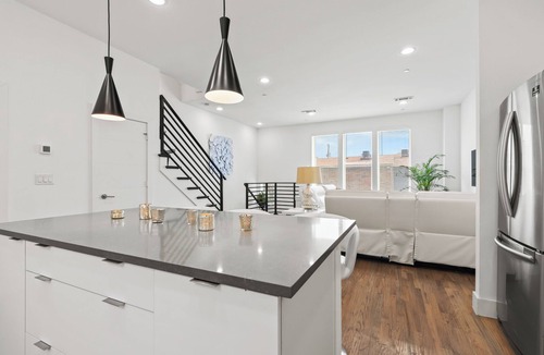 Knox - Henderson House | Dallas Modern Townhome Near Lower Greenville