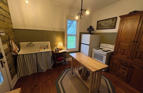 Jennings House | Dave Williams Farmhouse in Jennings, Louisiana