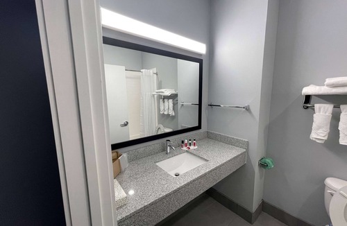 Zachary Hotel | Days Inn by Wyndham Zachary LA