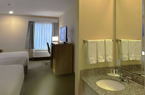 Eunice Hotel | Days Inn & Suites by Wyndham Eunice