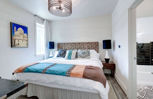 Kessler Bed & Breakfast | Deluxe Suite King (Nairobi) 202
