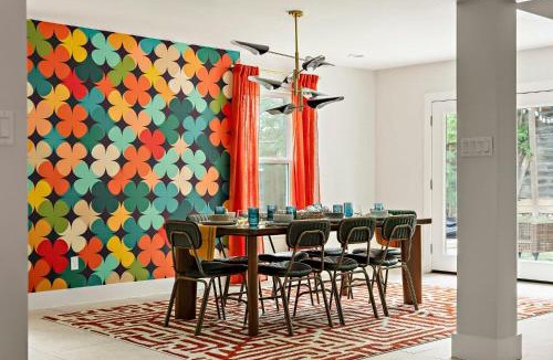 Parker Lane House | Desert Disco - 4BR Mid-Century Modern Design