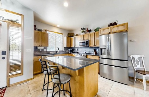 Redmond House | Desert Eagle On Par