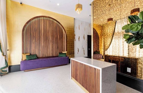 Central Business District Apartment | Designer Inspired 4BR | The Praline | Hotel