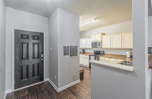 Dallas House | DFW Perfect Home with Garage Parking, Gated Yard,Business Amenities,Arcade game!