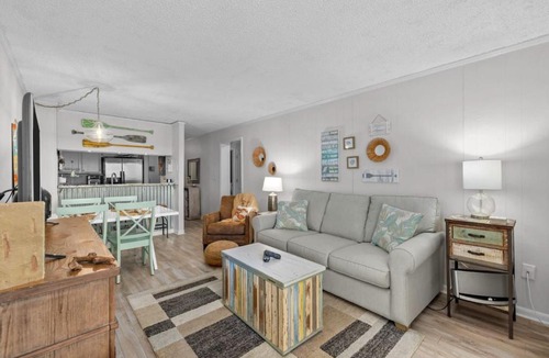 Windy Hill House | Direct Beach Access. Pets welcome. Oceanfront Condo with Pool - Stunning Views