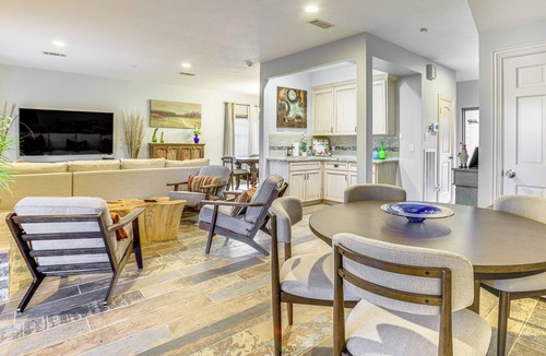 Cypress House | Dog-Friendly Cypress Vacation Rental w/Lanai!