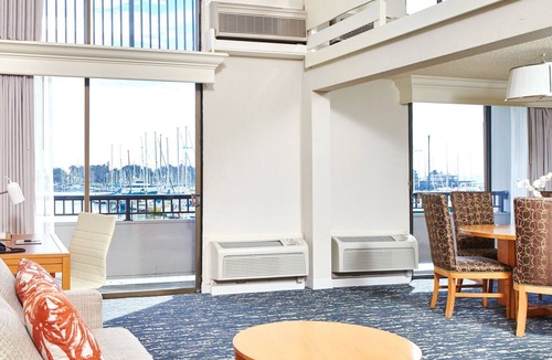 Berkeley Hotel | DoubleTree by Hilton Hotel Berkeley Marina