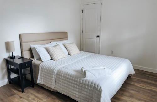 Biloxi House | Downtown Ocean Springs: Pool & Beach