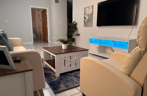 Eagle Pass Apartment | Eagle Stay 13