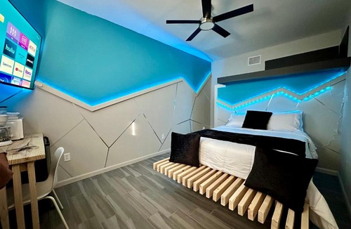 Eagle Pass Apartment | Eagle Stay Dainty Studio