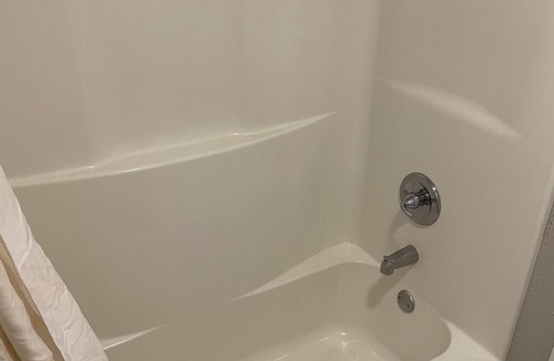 Gonzales Hotel | Economy Inn