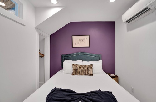 Faubourg Marigny Hotel | Elegant 2BR near French Quarter with FREE parking. Steps to Frenchmen Street jazz.