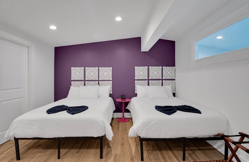 Faubourg Marigny Hotel | Elegant 2BR near French Quarter with FREE parking. Steps to Frenchmen Street jazz.