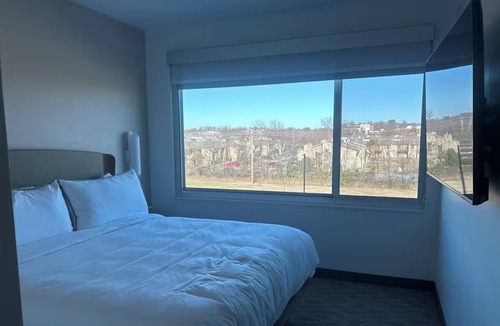 Fort Smith Hotel | Element Fort Smith 1BR Suite Breakfast, Gym&Pool