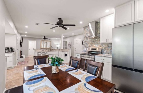 Fort Smith House | Ellsworth-Newly Remodeled 5BR