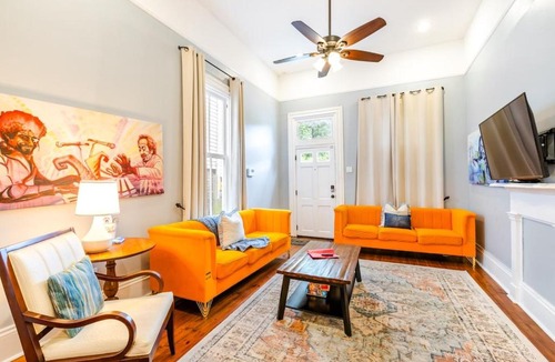 South 7th Ward House | Elysian Historic Cottage - 4 bed-4 ensuite Baths