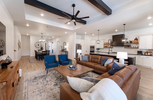 Arlington House | Entertainment District: Resort Style Home Pool Spa Game Room Walk To Stadiums