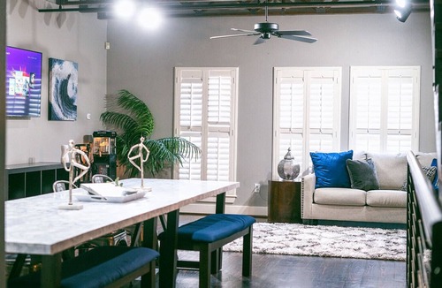 Midtown House | Entire Downtown Luxury Townhome
