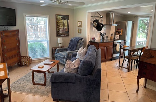 Hot Springs Cabin | Escape to your cozy Lake District Cottage, just a hop away from Oaklawn
