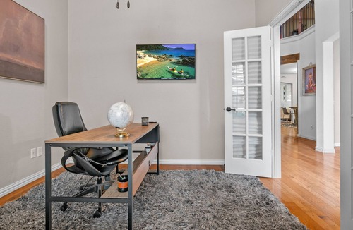 Little Elm House | Estate With hot tub, movie room, corn hole, fireplace, wine!