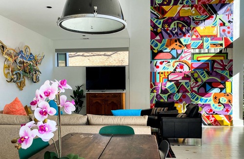 Clarksville House | European Flair + Private Pool - Fancy Fierce Mullet!