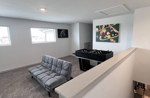 Iowa Colony House | Experience luxury and comfort in Rosharon: A modern 2-story House