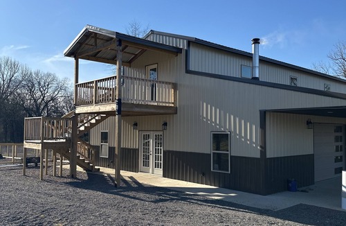 Centerville Other | Experience our spacious farmhouse, ideal for the clips enthusiast, sleeps 10+.