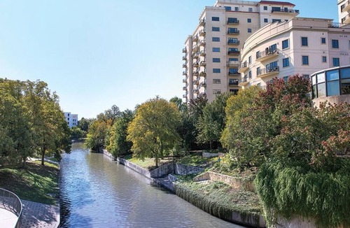 Downtown San Antonio Resort | Explore art, history,& diverse culture! Wyndham La Cascada