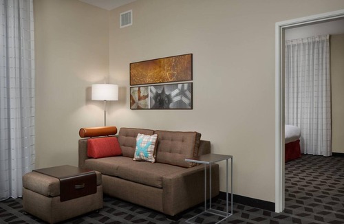 Lake Worth Hotel | Explore Fort Worth from a Stylish King Suite | Marion Sansom Park - 1.3 miles