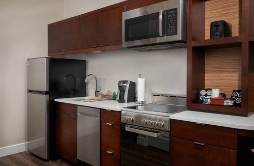 Lake Worth Hotel | Explore Fort Worth from a Stylish King Suite | Marion Sansom Park - 1.3 miles