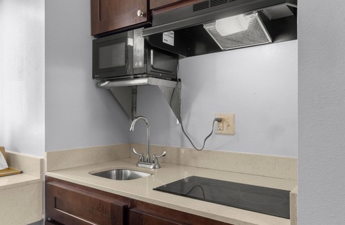 Bridge City Hotel | Express Inn and Suites