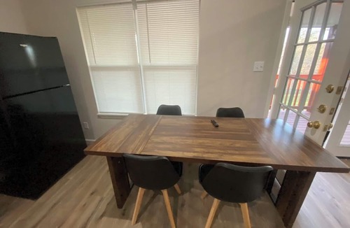 Cleveland House | Fabulous 3-bedroom house with AC in Cleveland