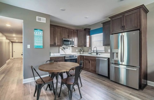 Holy Cross District House | Fabulous 3-bedroom house with AC in vibrant New Orleans