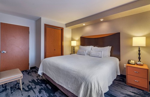 Decatur Hotel | Fairfield Inn & Suites by Marriott Decatur at Decatur Conference Center